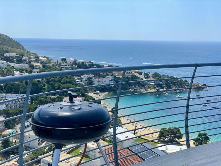 Villa Con Piscina Sobre La Almadrava